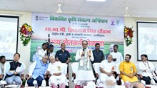 Viksit Krishi Sankalp Abhiyan 2025: On Day 6, Shivraj Singh Chouhan Meets Pune Farmers, Promises Action on Fake Fertilizers