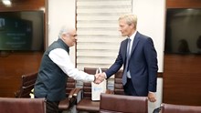 WFP's Deputy Executive Director Carl Skau Commends India’s Progress in Food Security in Meeting with Agriculture Secretary